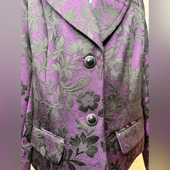 Clearance: Studio 1940 BLAZER Purple With Textured Black Flowers Large - Picture 6 of 8